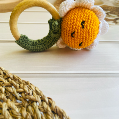 Handmade Daisy Rattle Teether (Mustard&White)