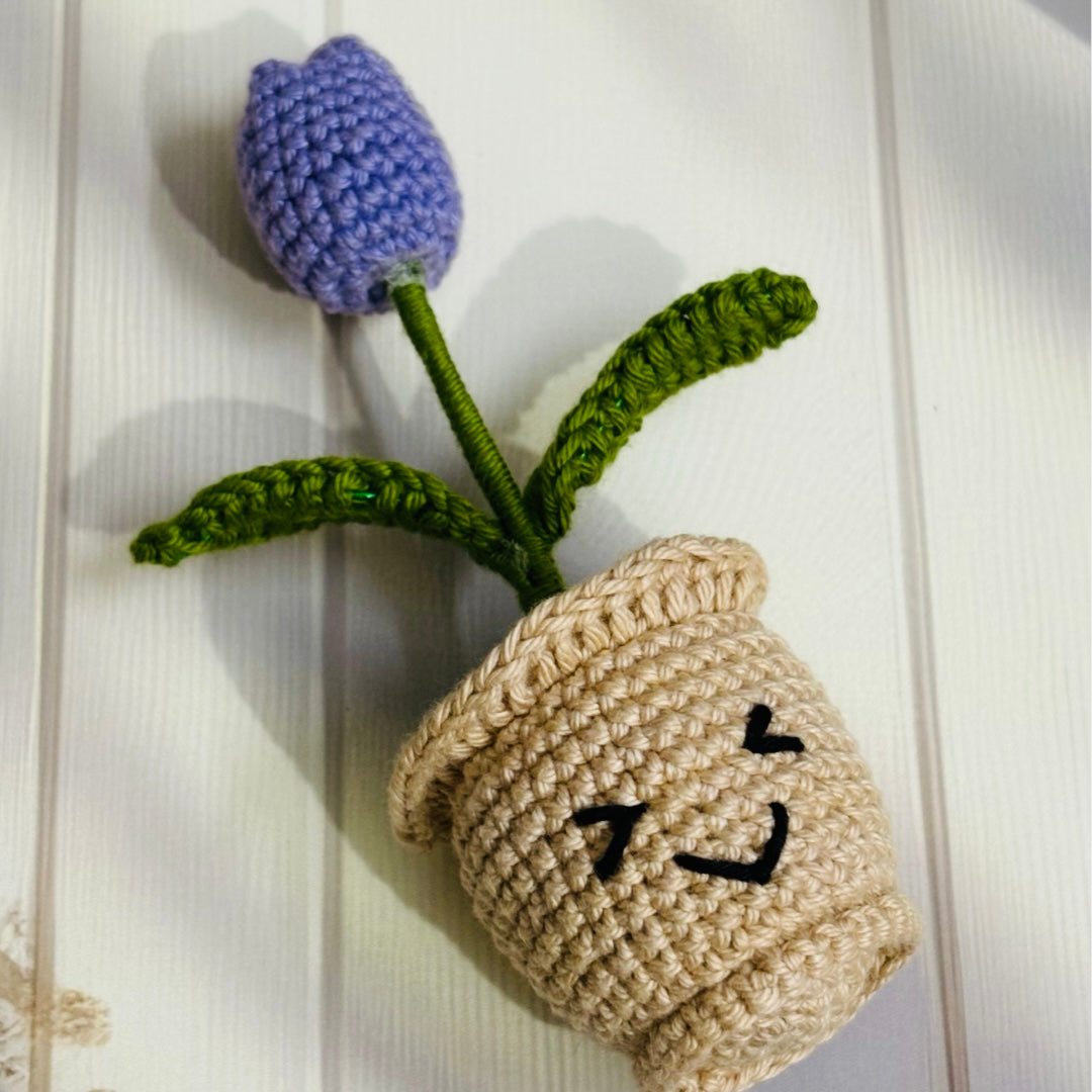 Crochet Tulip Pot